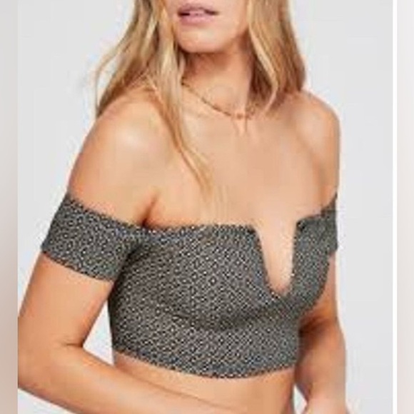 INTIMATELY  Free Free People Super Cropped Shirt Size XL - Picture 1 of 6